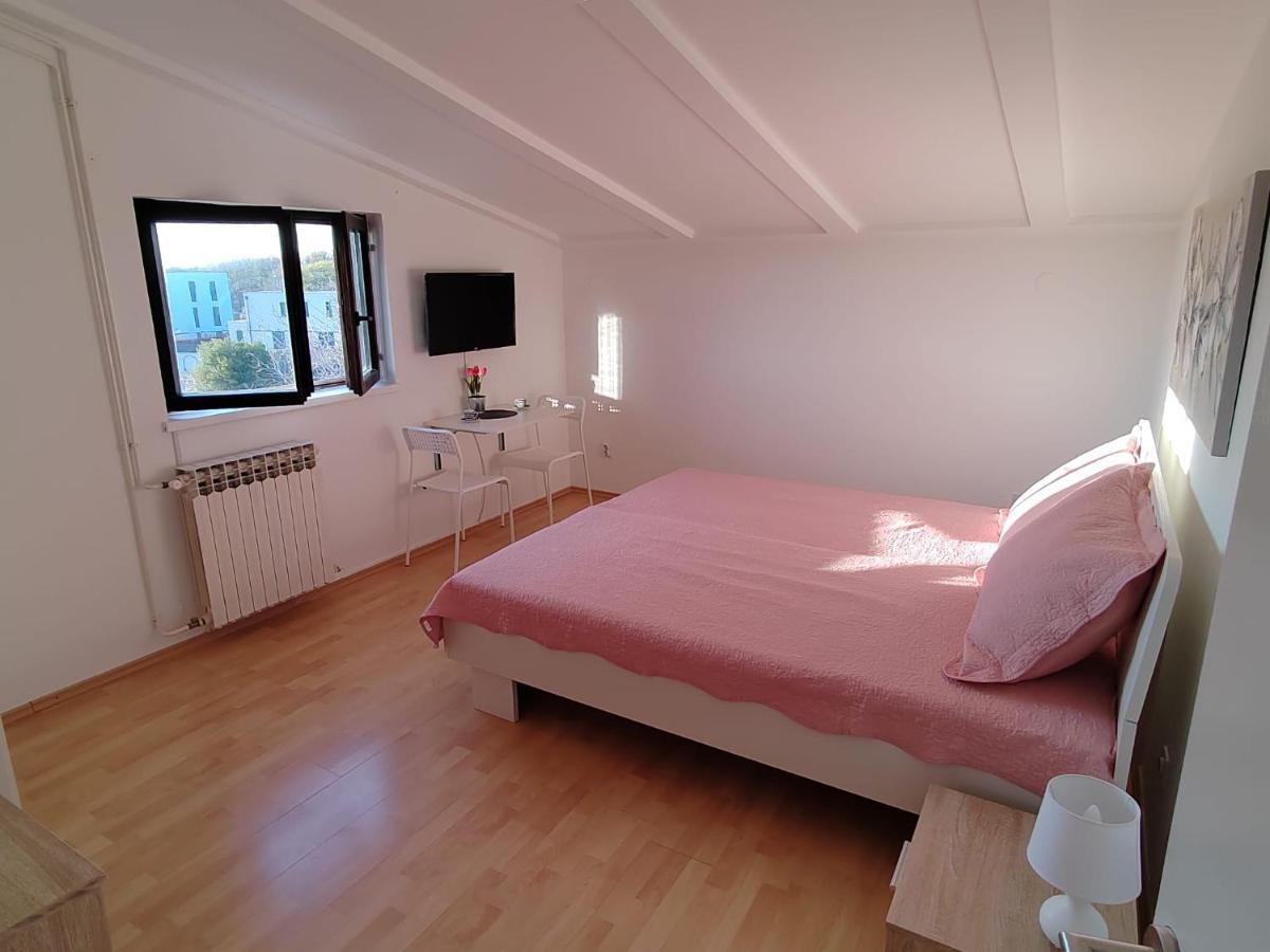 Guesthouse Resan เมดูลิน ภายนอก รูปภาพ